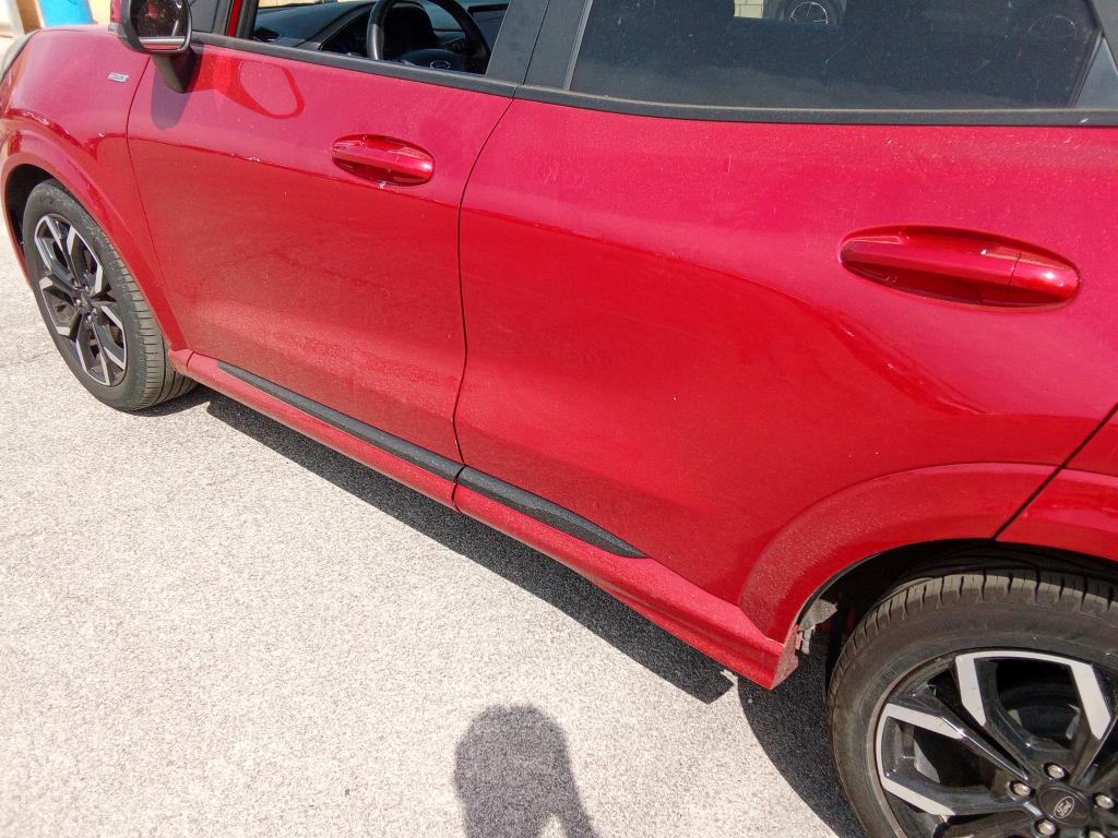 Daño en panel dañado dañado