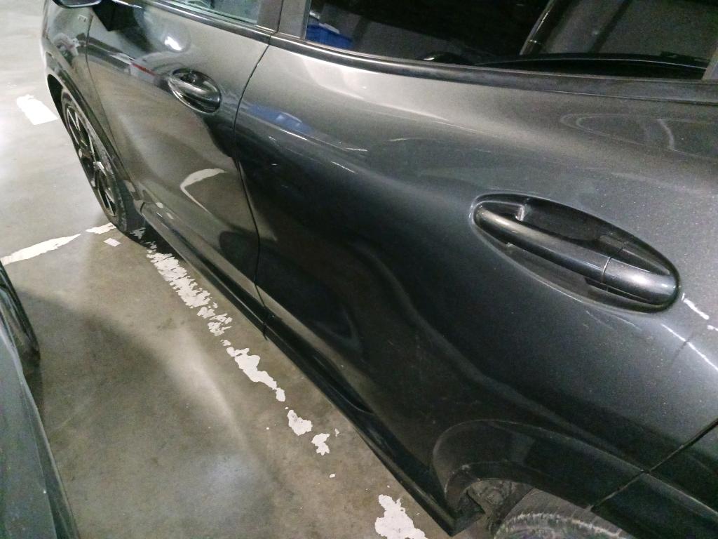 Daño en panel Arañazo ligero Arañazo ligero