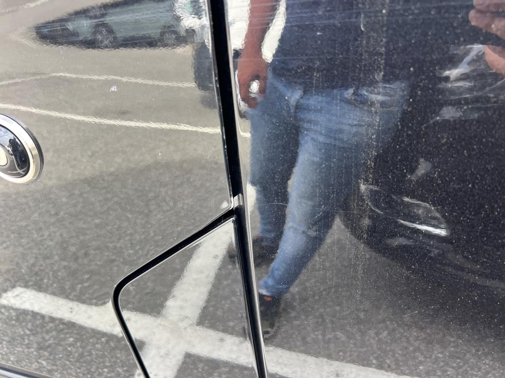 Daño en panel Arañazo ligero Arañazo ligero