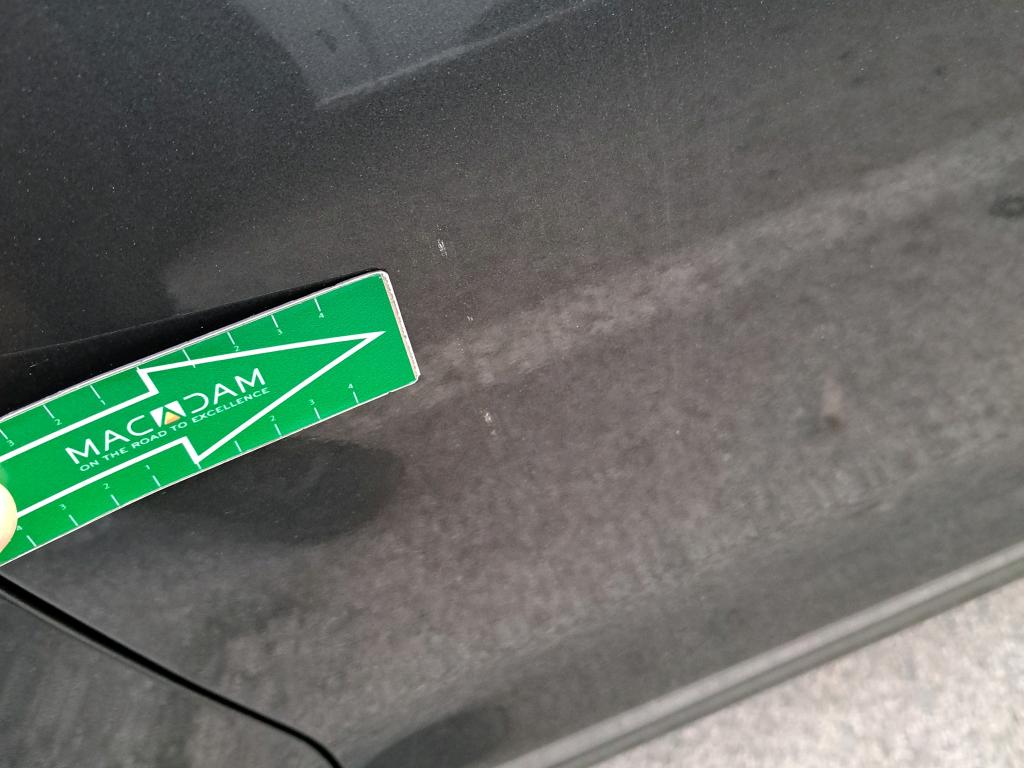 Daño en panel dañado dañado