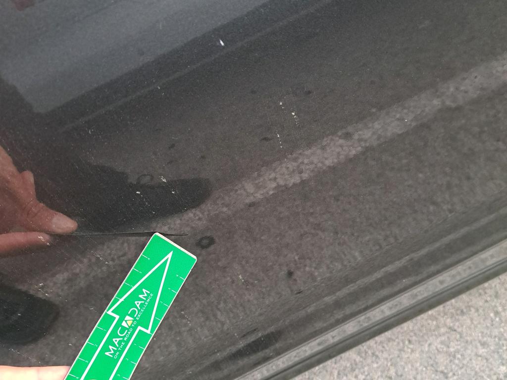 Daño en panel dañado dañado