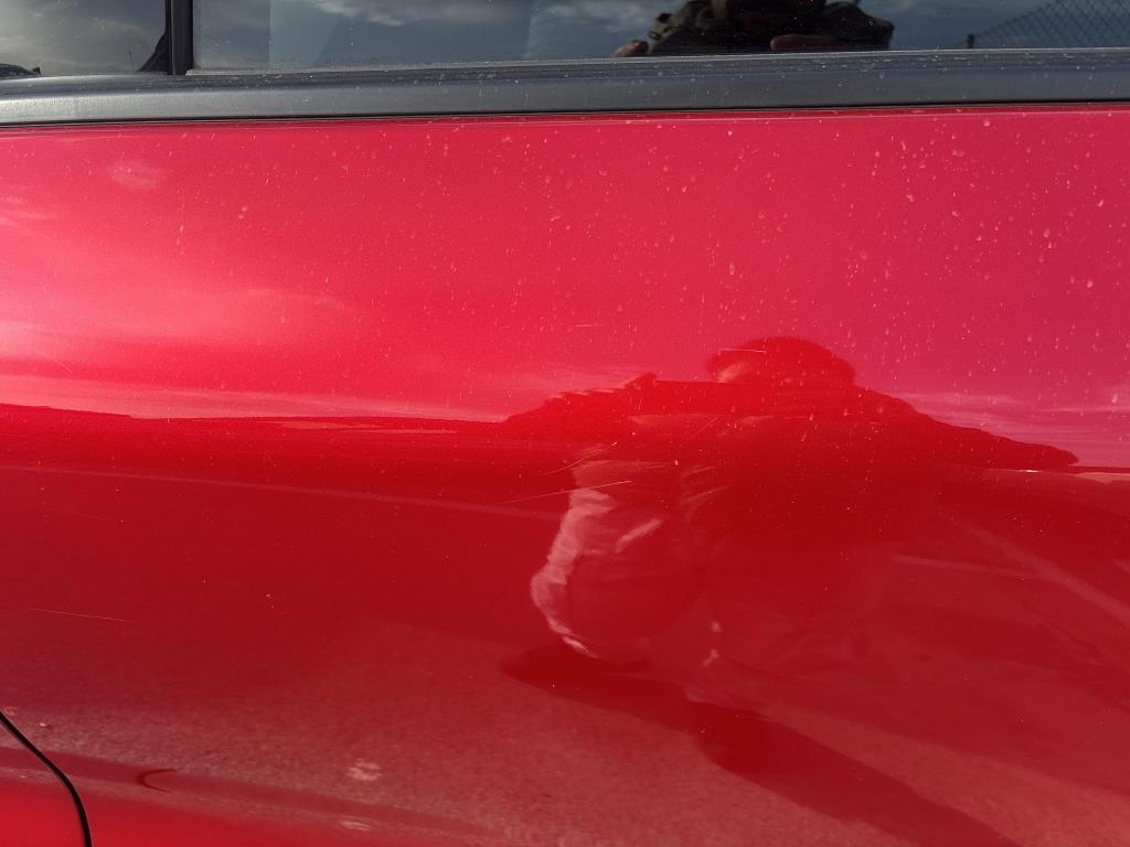 Daño en panel dañado dañado