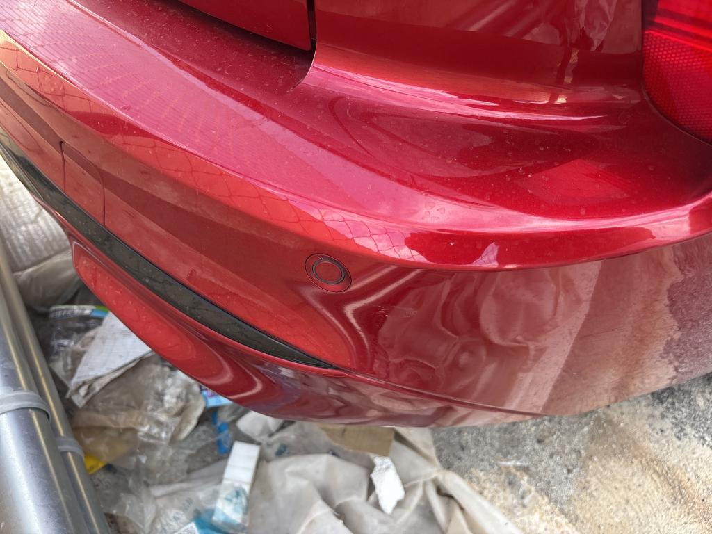 Daño en Carocería Arañazo ligero Arañazo ligero