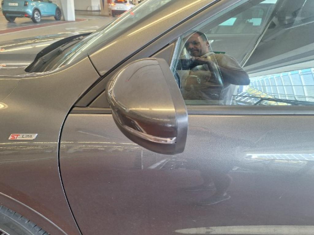 Daño en panel dañado dañado