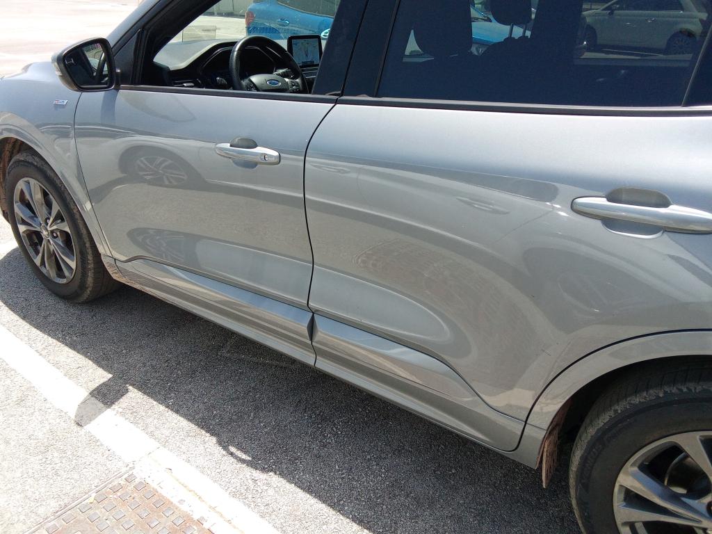 Daño en panel dañado dañado