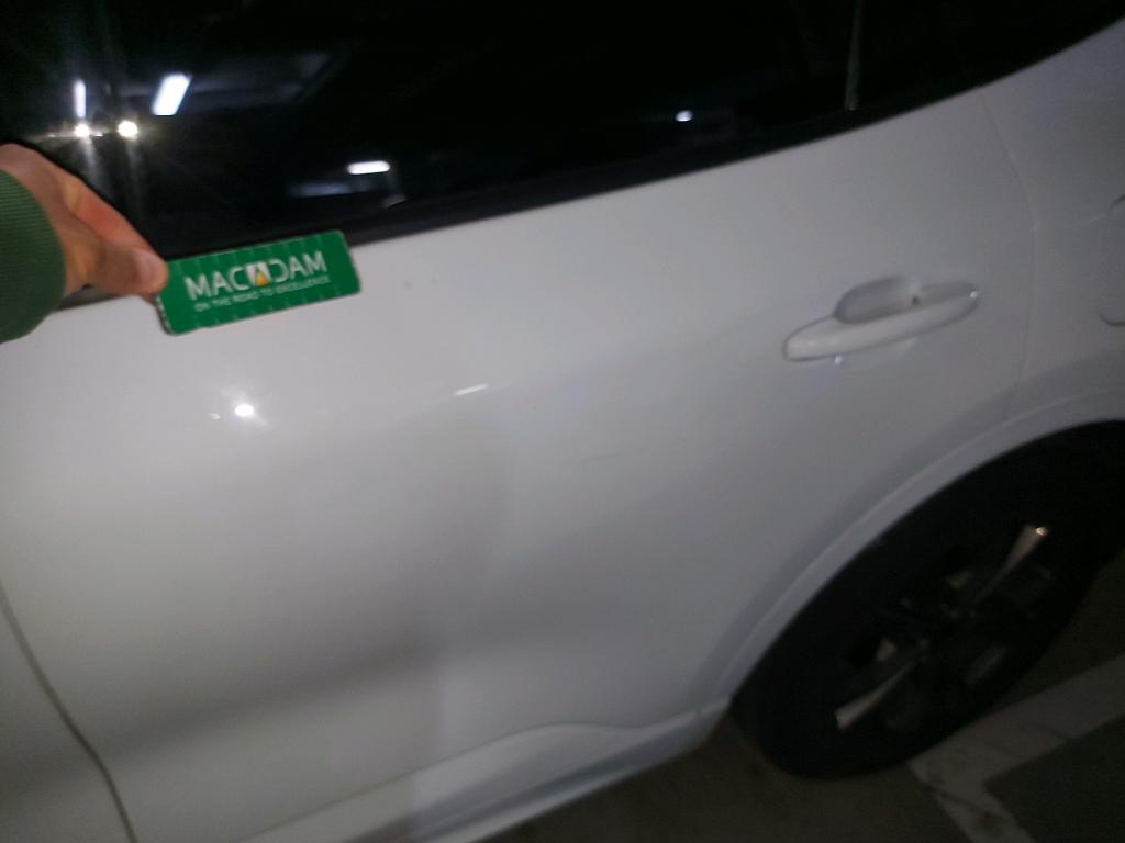 Daño en panel Arañazo ligero Arañazo ligero
