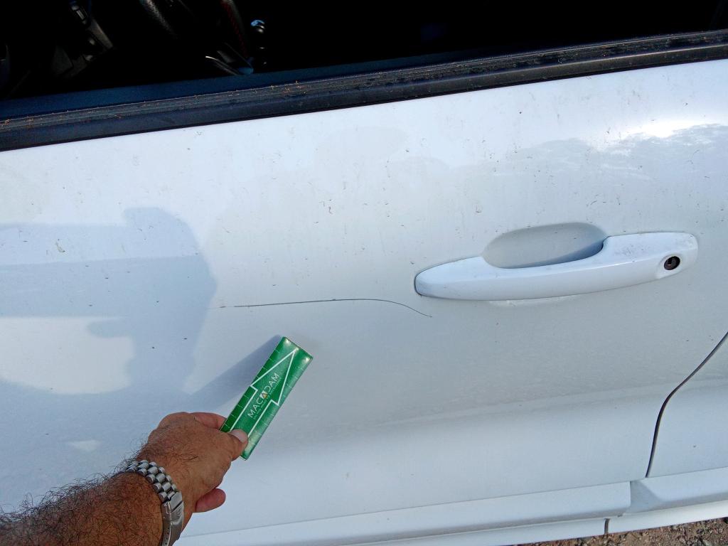 Daño en panel dañado dañado