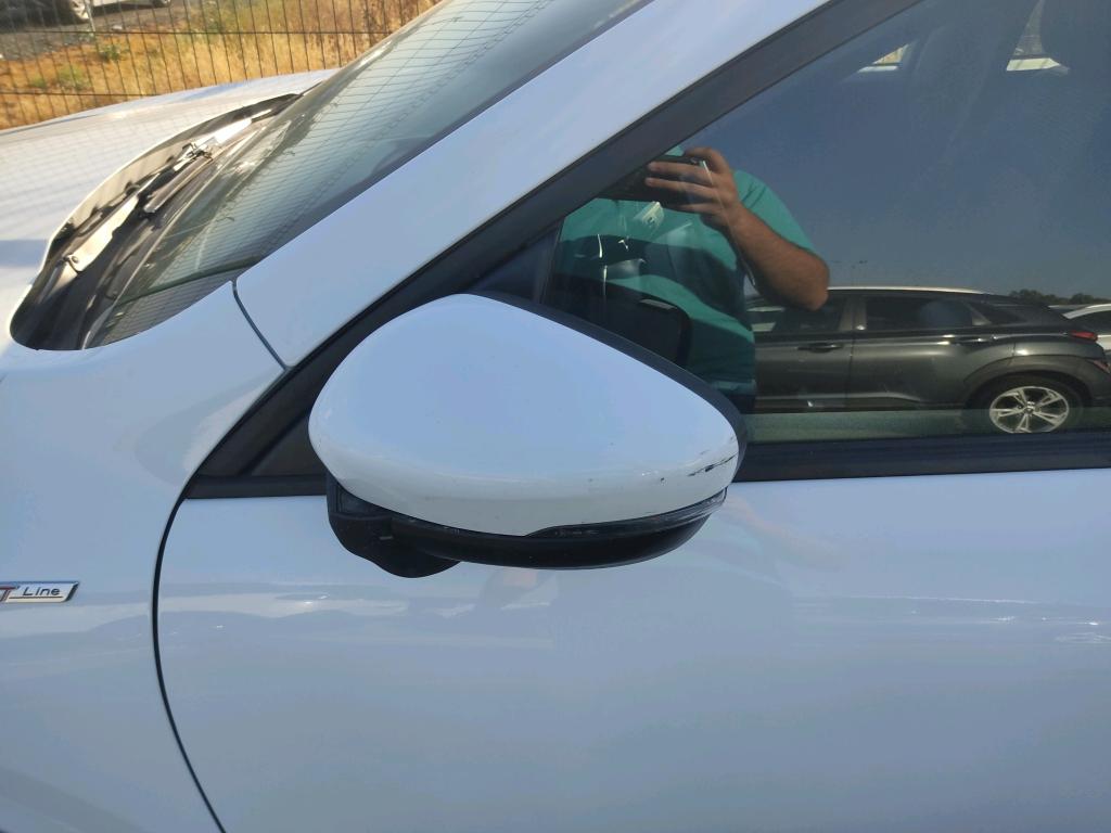 Daño en panel Arañazo ligero Arañazo ligero