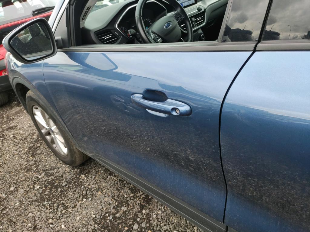 Daño en panel dañado dañado