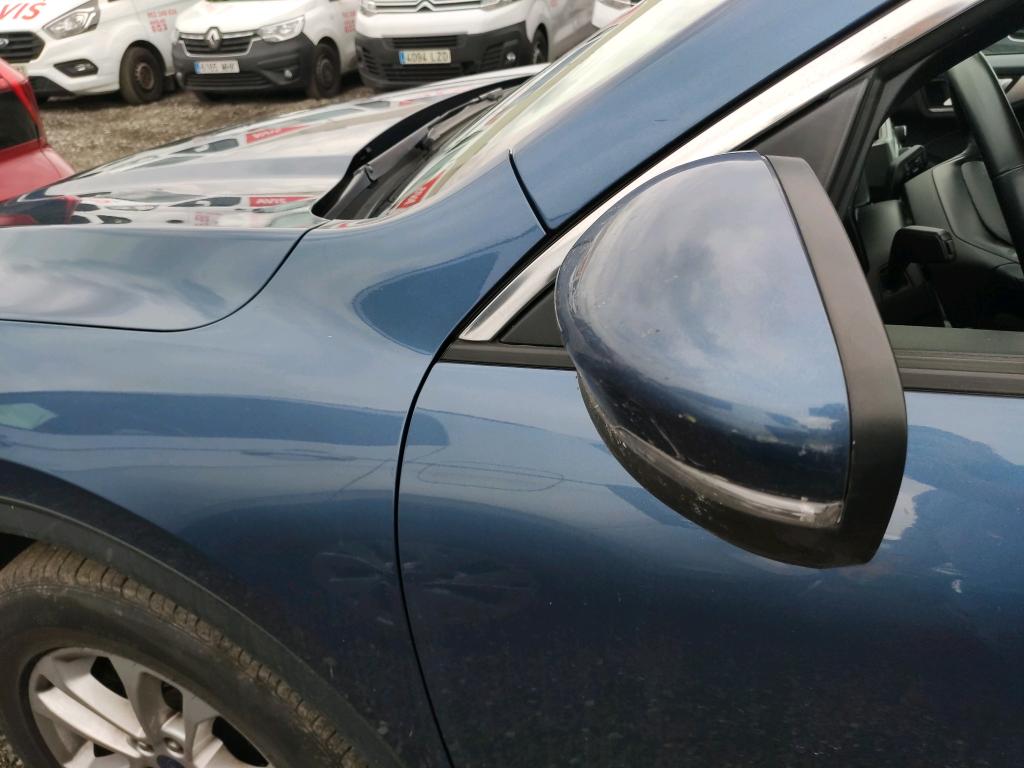 Daño en panel dañado dañado