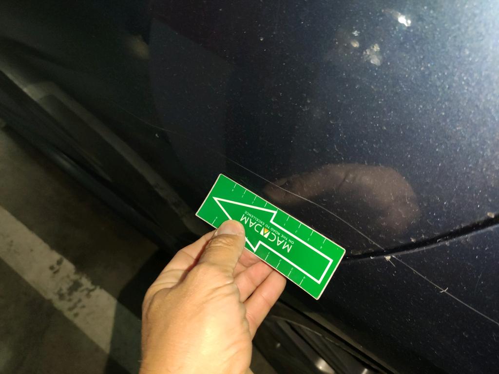 Daño en panel dañado dañado