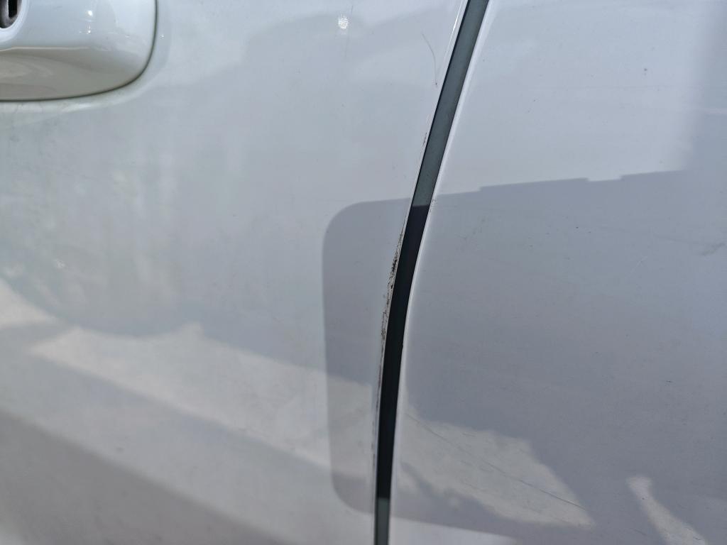 Daño en panel dañado dañado