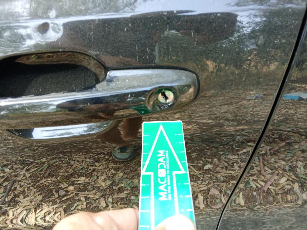 Daño en panel dañado dañado