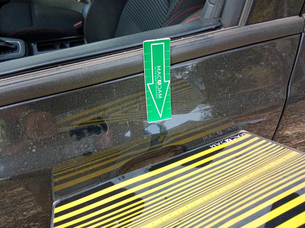 Daño en panel dañado dañado