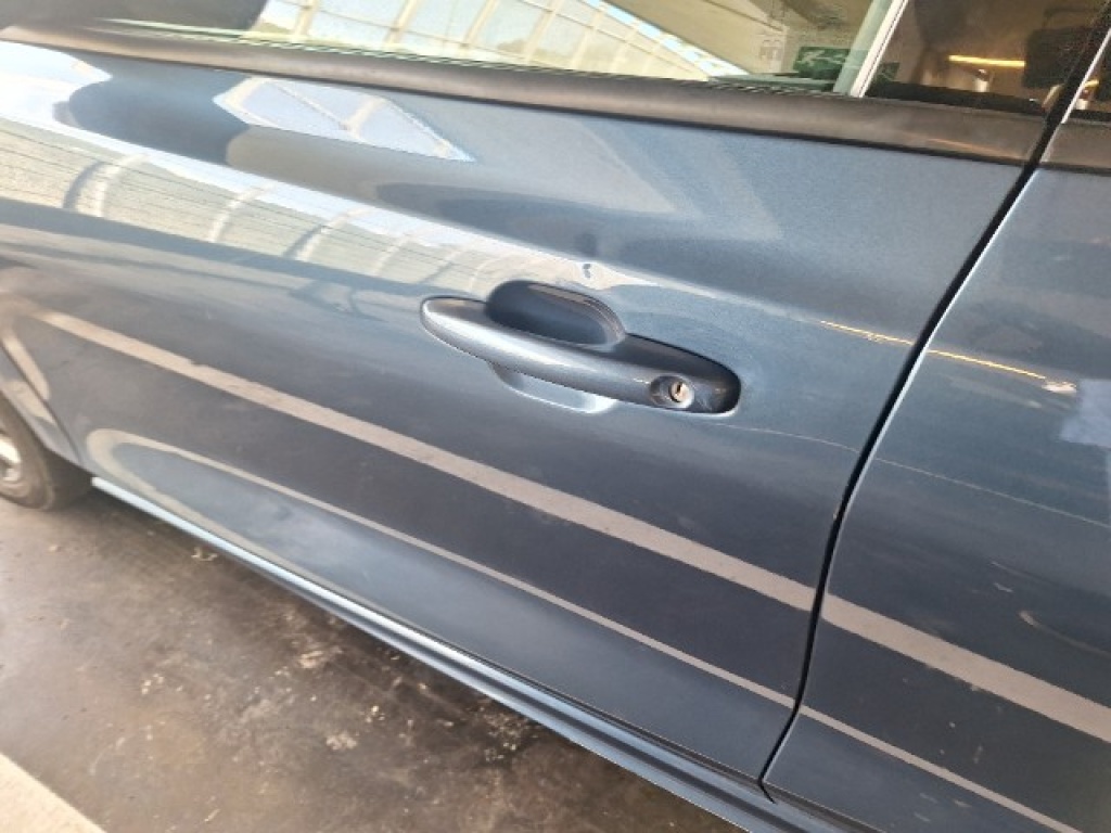 Daño en panel dañado dañado