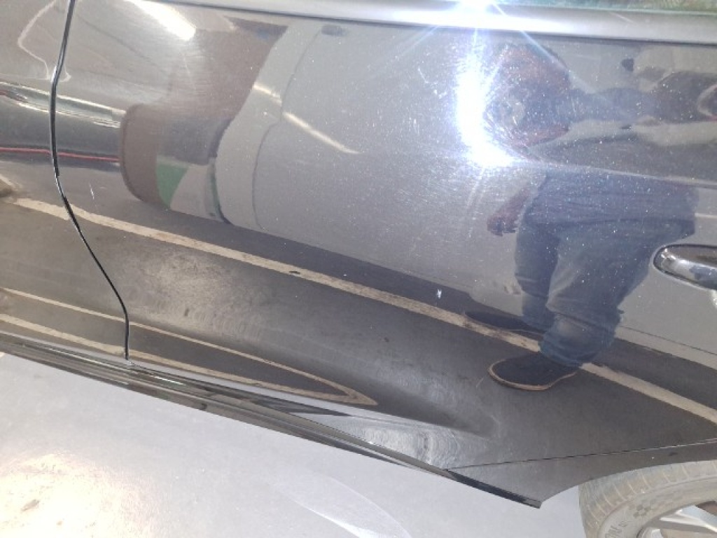 Daño en panel dañado dañado