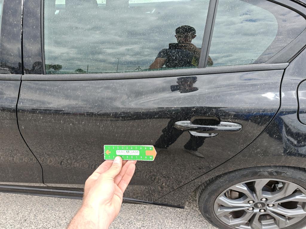 Daño en panel dañado dañado