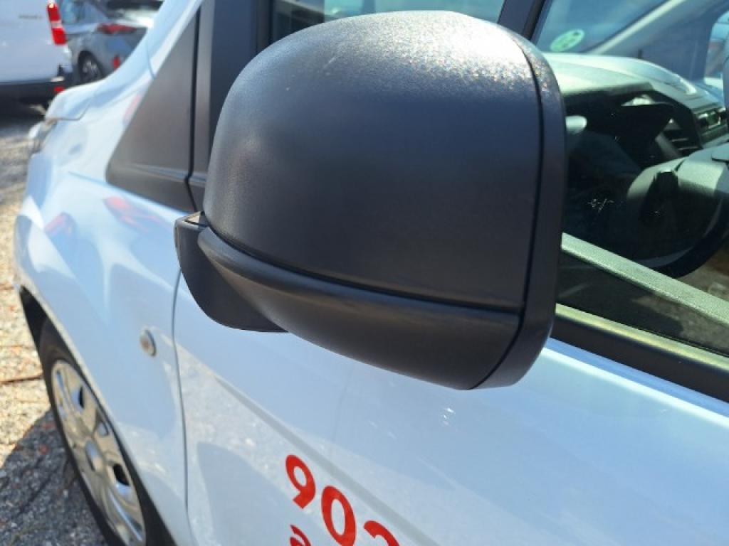 Daño en panel dañado dañado