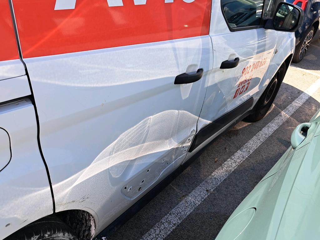Daño en Panel dañado dañado