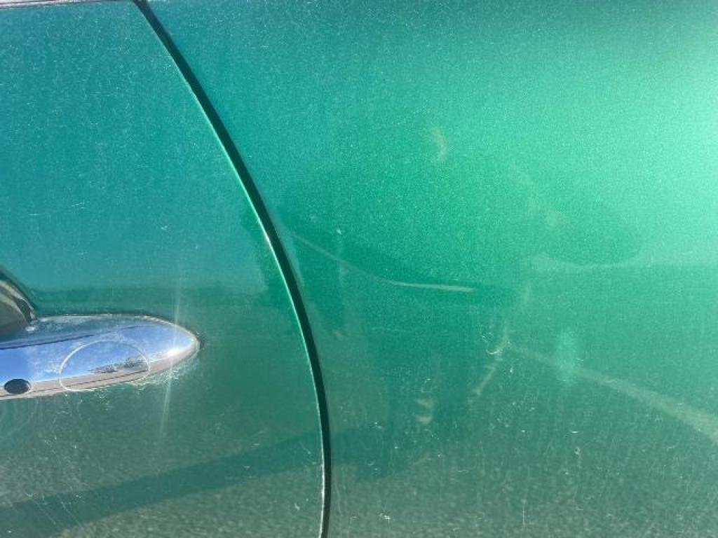 Daño en panel dañado dañado