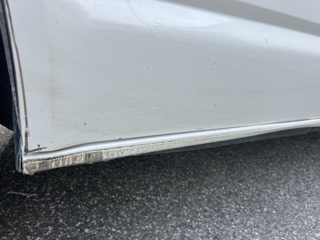Daño en panel Arañazo ligero Arañazo ligero
