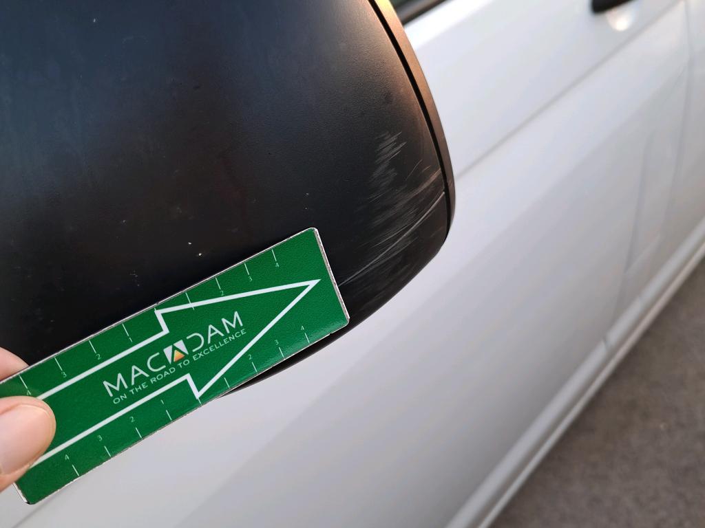 Daño en panel dañado dañado