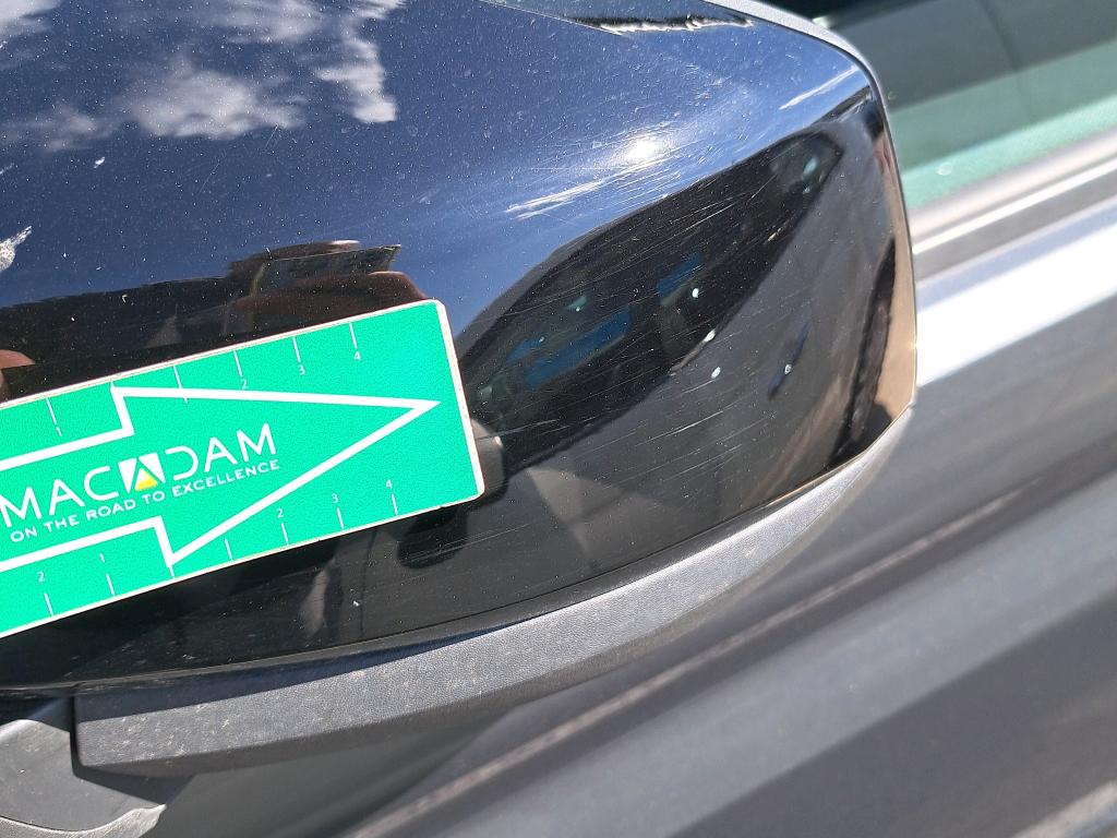 Daño en panel dañado dañado