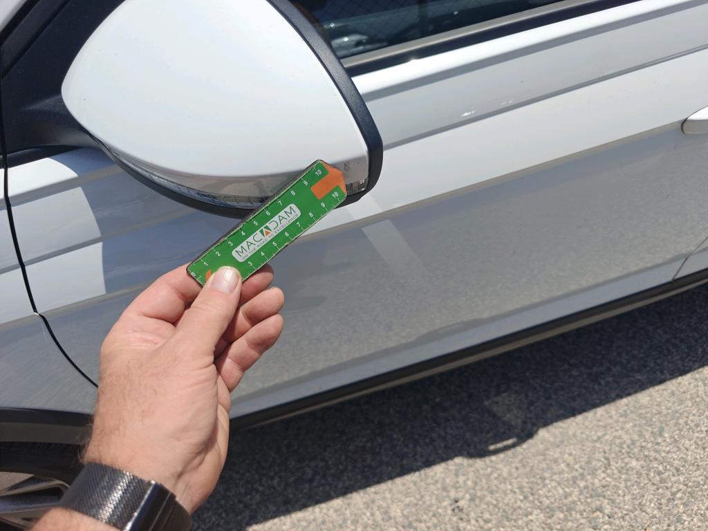 Daño en panel dañado dañado