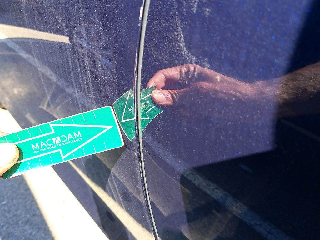 Daño en panel dañado dañado