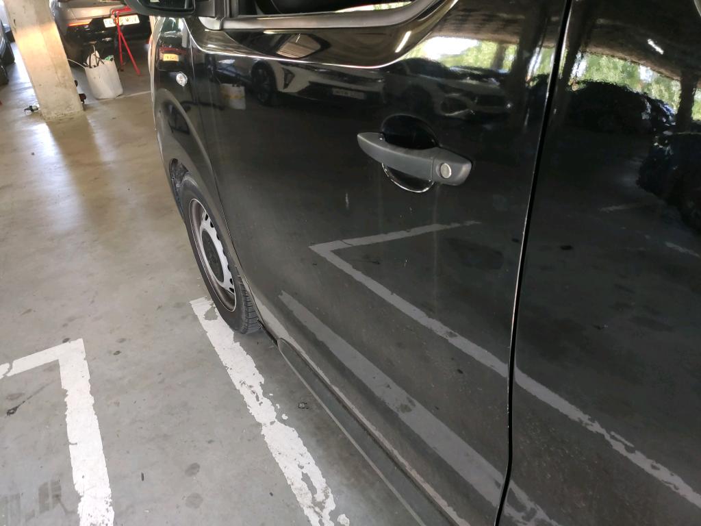 Daño en panel Arañazo ligero Arañazo ligero