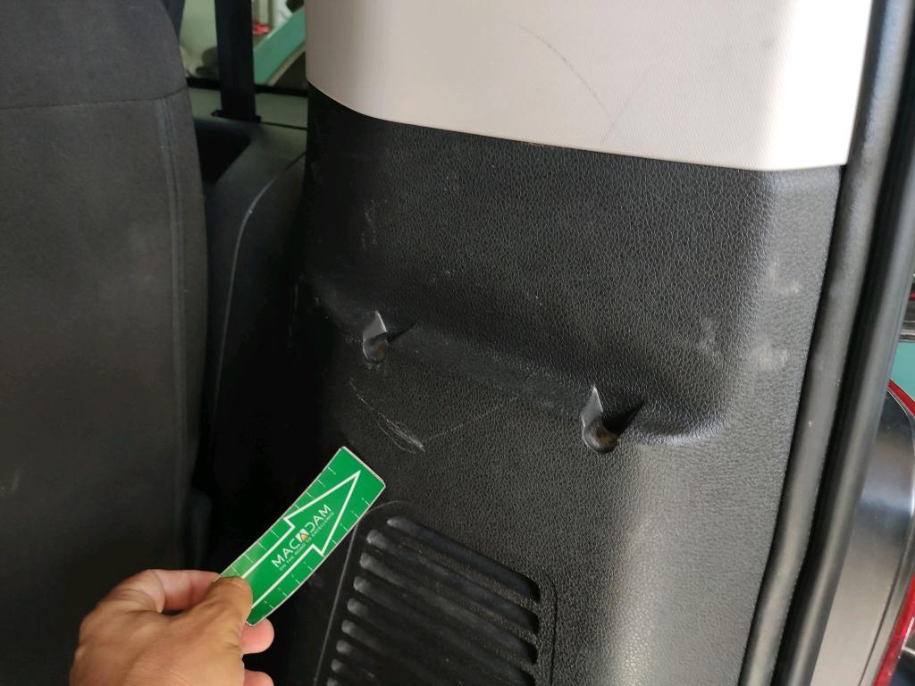 Daño en Asientos Arañazo ligero Arañazo ligero