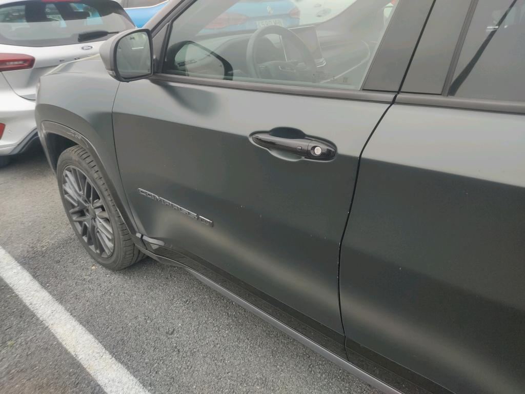 Daño en panel Arañazo ligero Arañazo ligero