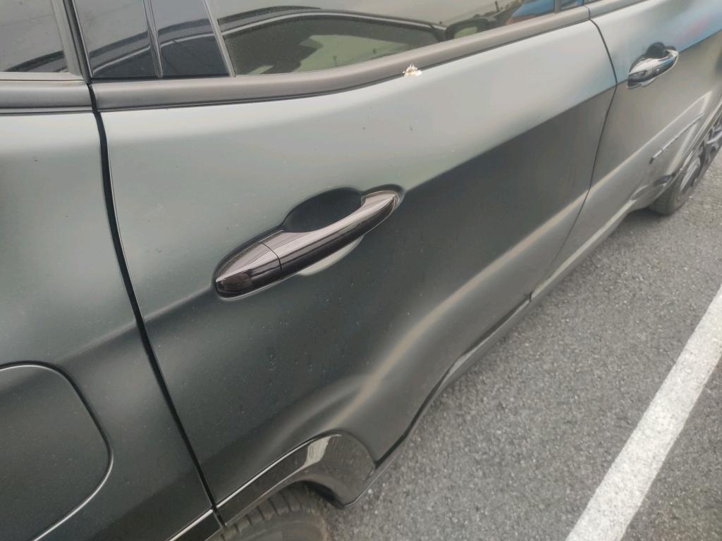 Daño en Panel Arañazo ligero Arañazo ligero