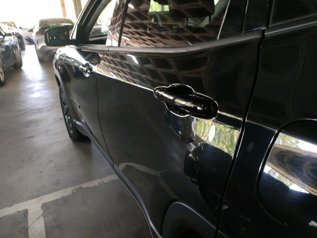 Daño en panel dañado dañado