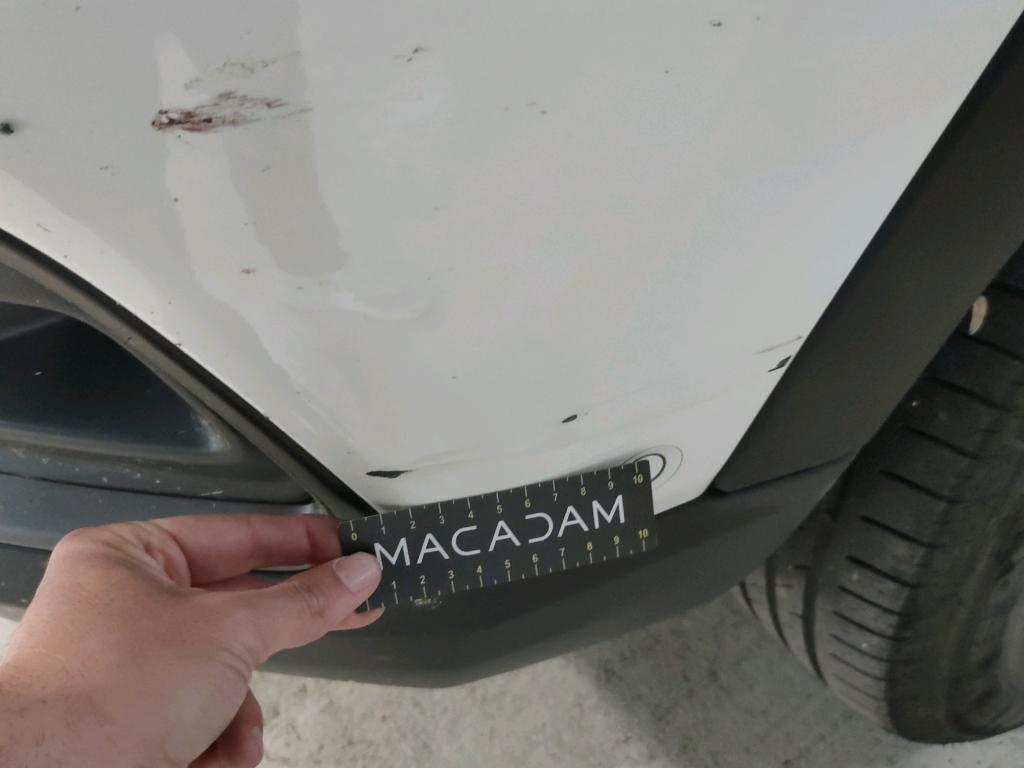 Daño en Carocería Arañazo ligero Arañazo ligero