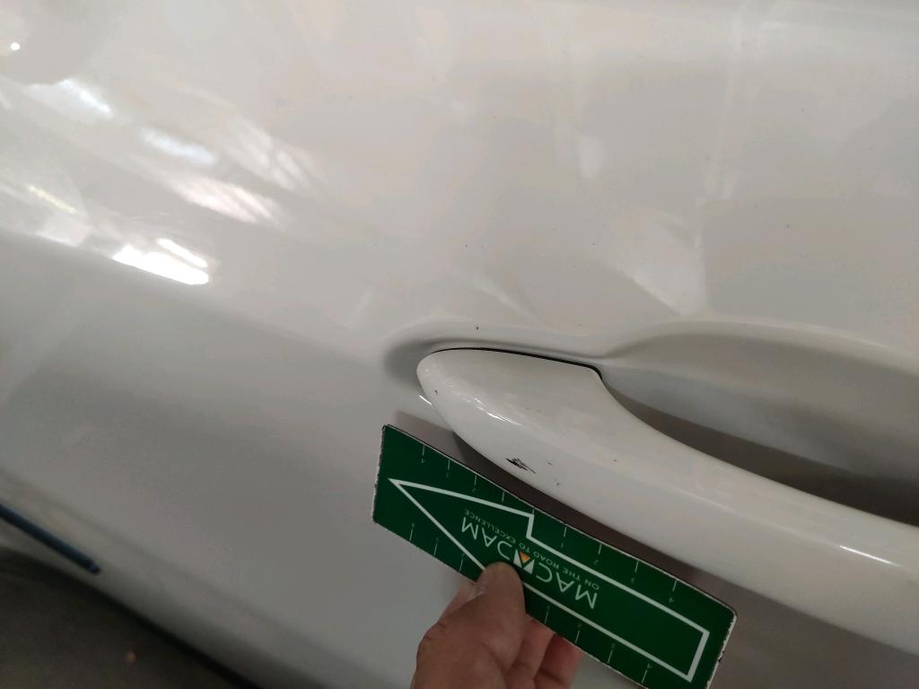 Daño en panel dañado dañado