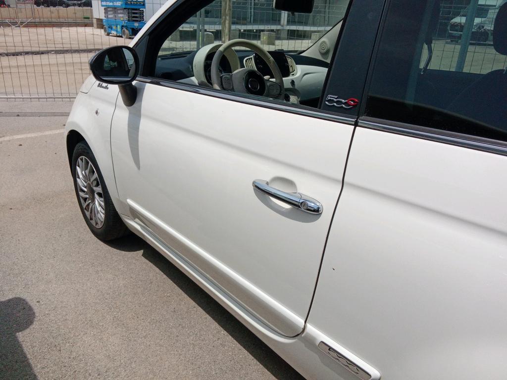 Daño en panel dañado dañado