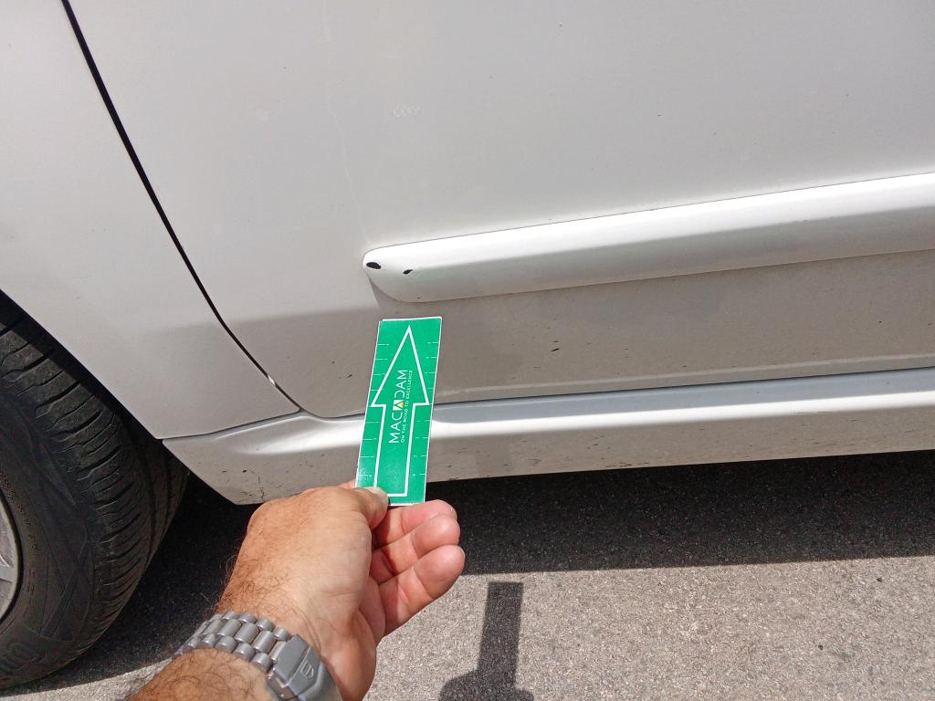 Daño en panel dañado dañado