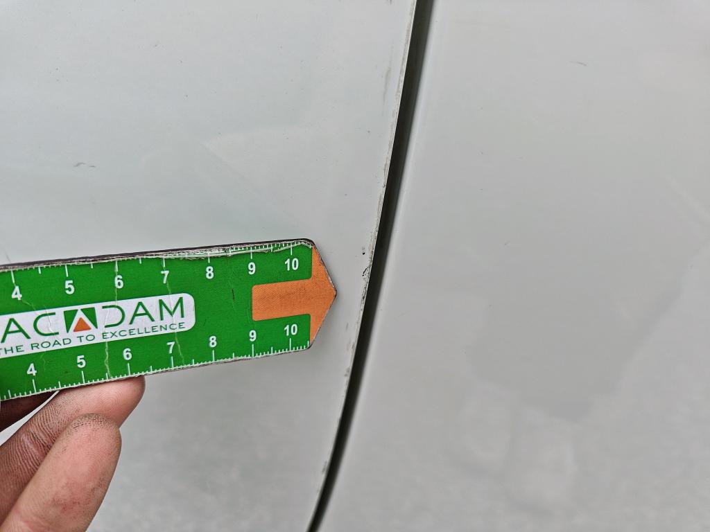 Daño en panel dañado dañado