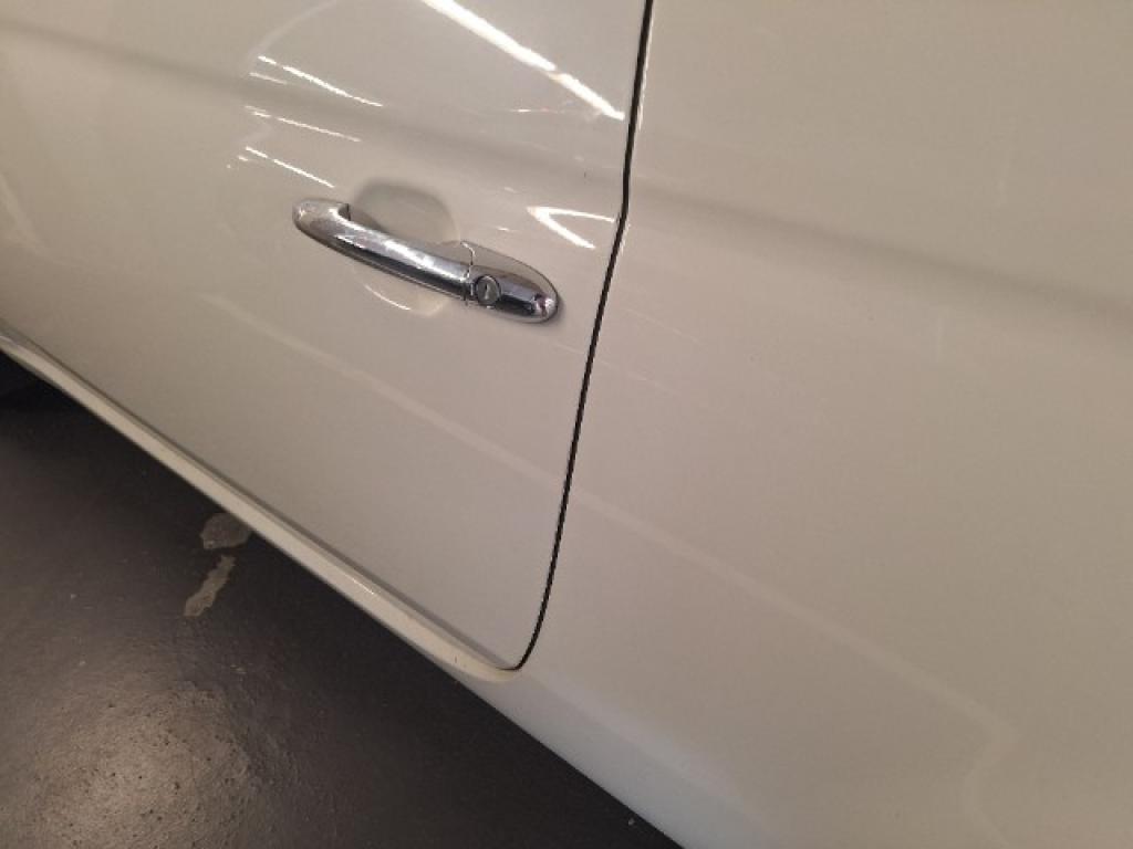 Daño en panel dañado dañado