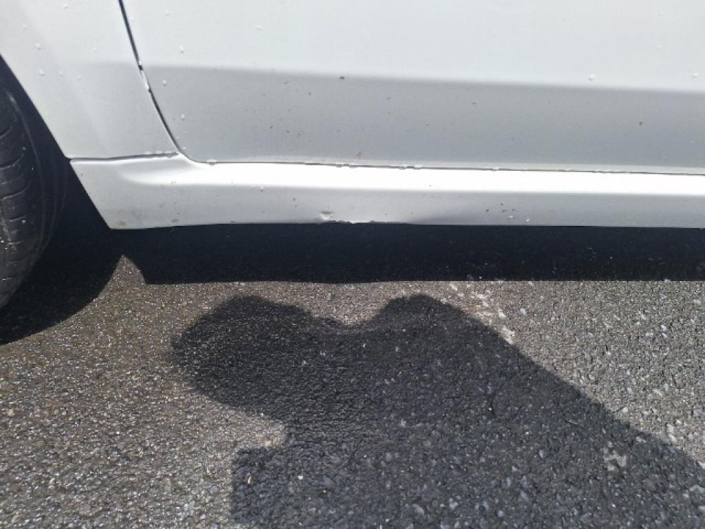 Daño en Bajos izquierdos dañado dañado