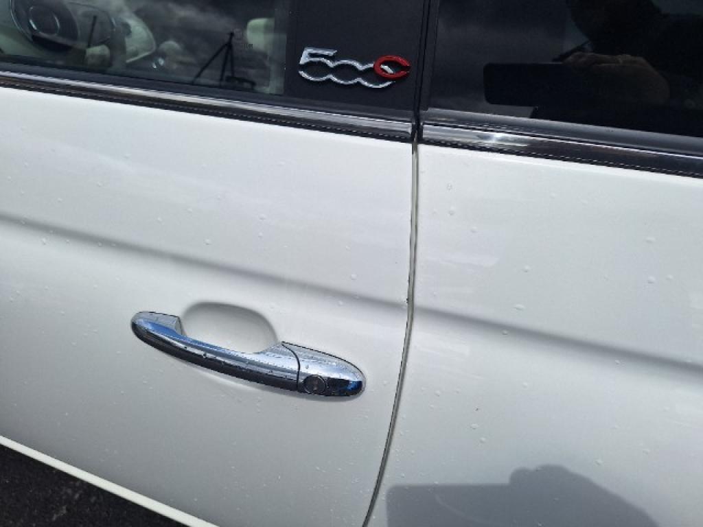 Daño en panel dañado dañado