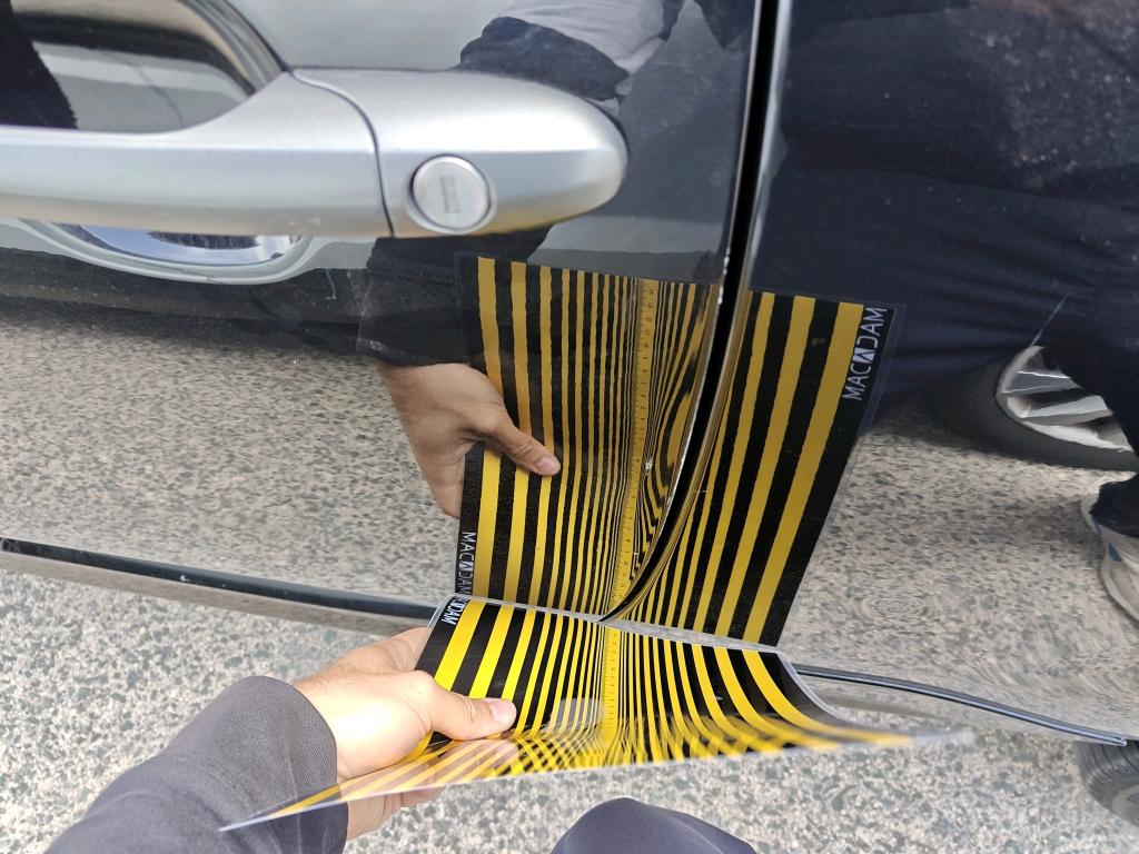 Daño en panel dañado dañado