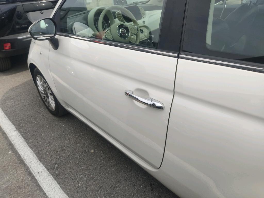 Daño en panel Arañazo ligero Arañazo ligero
