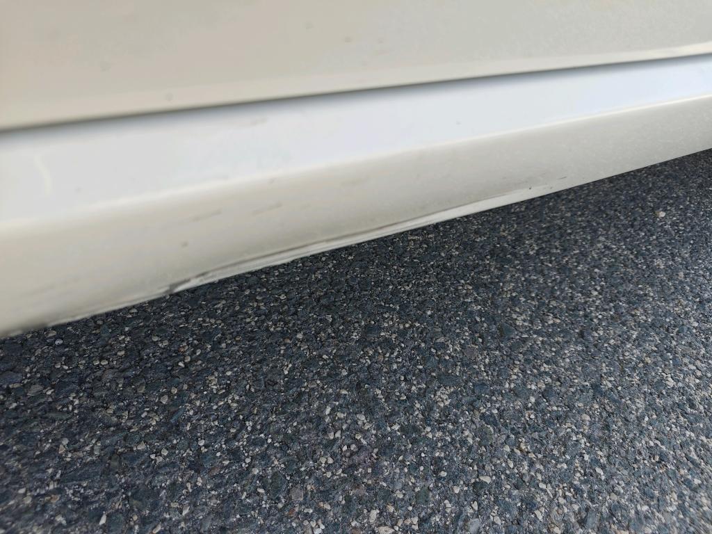 Daño en Bajos izquierdos dañado dañado