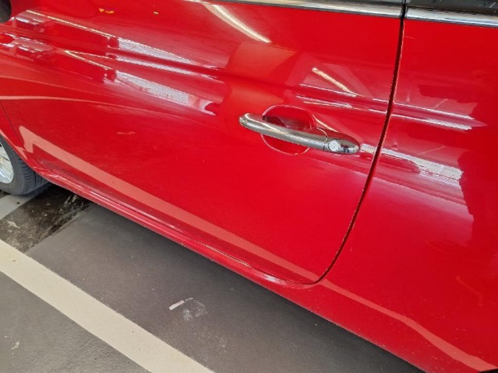 Daño en panel dañado dañado