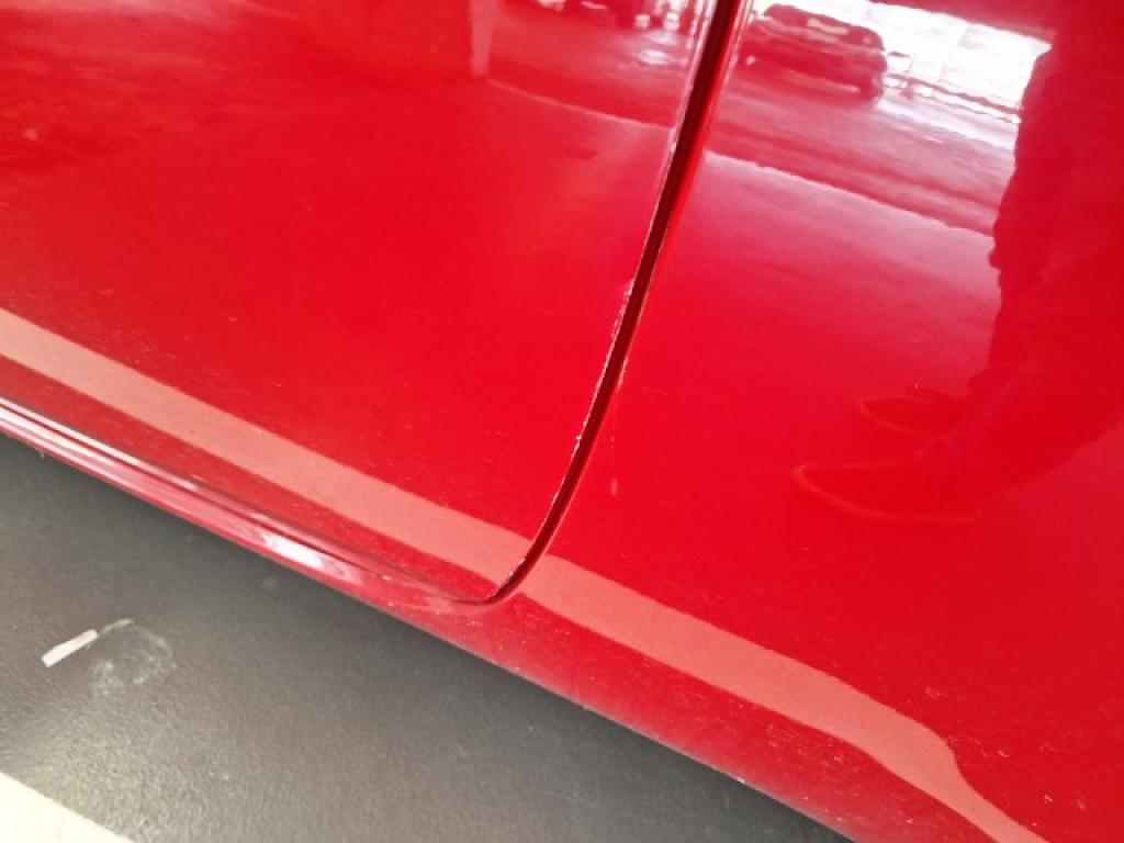 Daño en panel dañado dañado