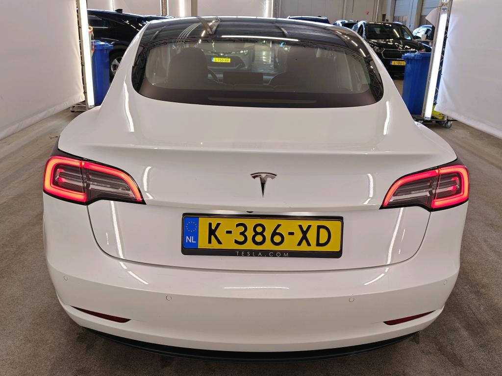 Foto 10 van Tesla Model 3