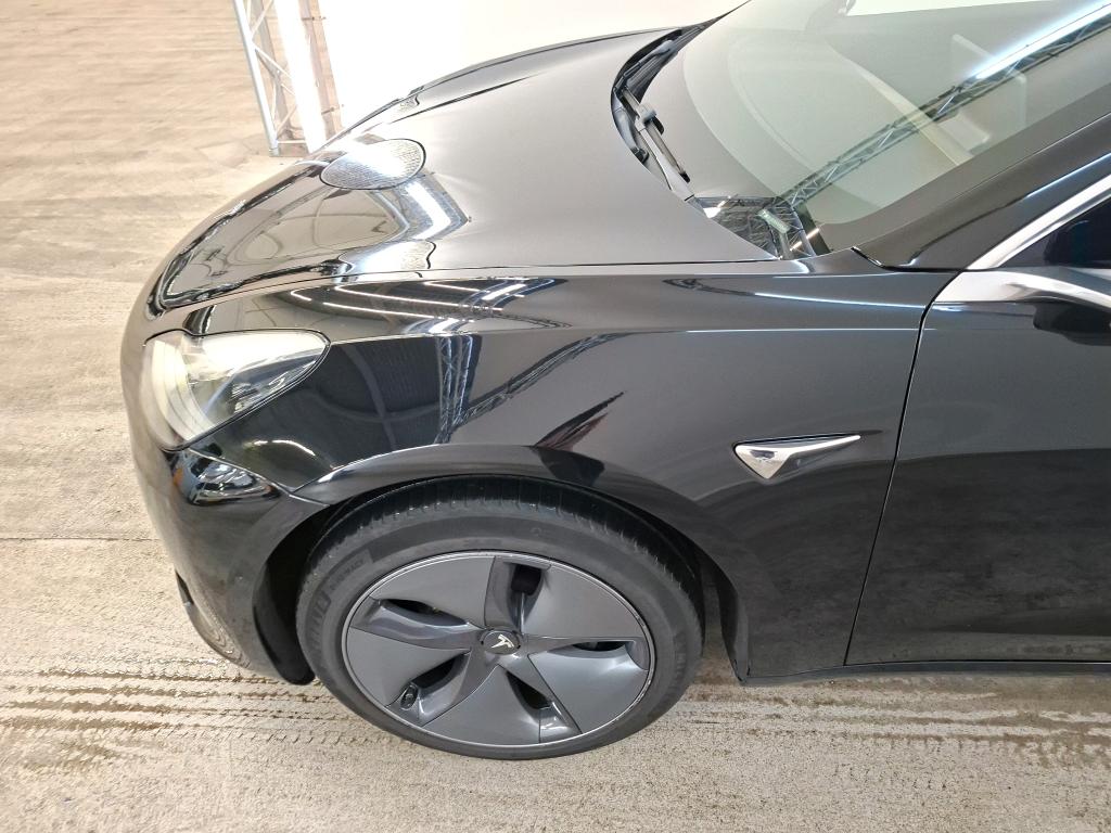 Foto 21 van Tesla Model 3