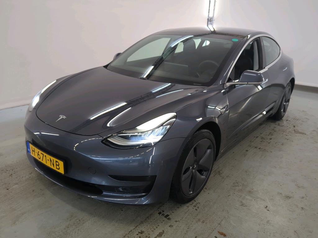 Tesla Model 3 Tesla Model 3 Standard Range Plus RWD 4d